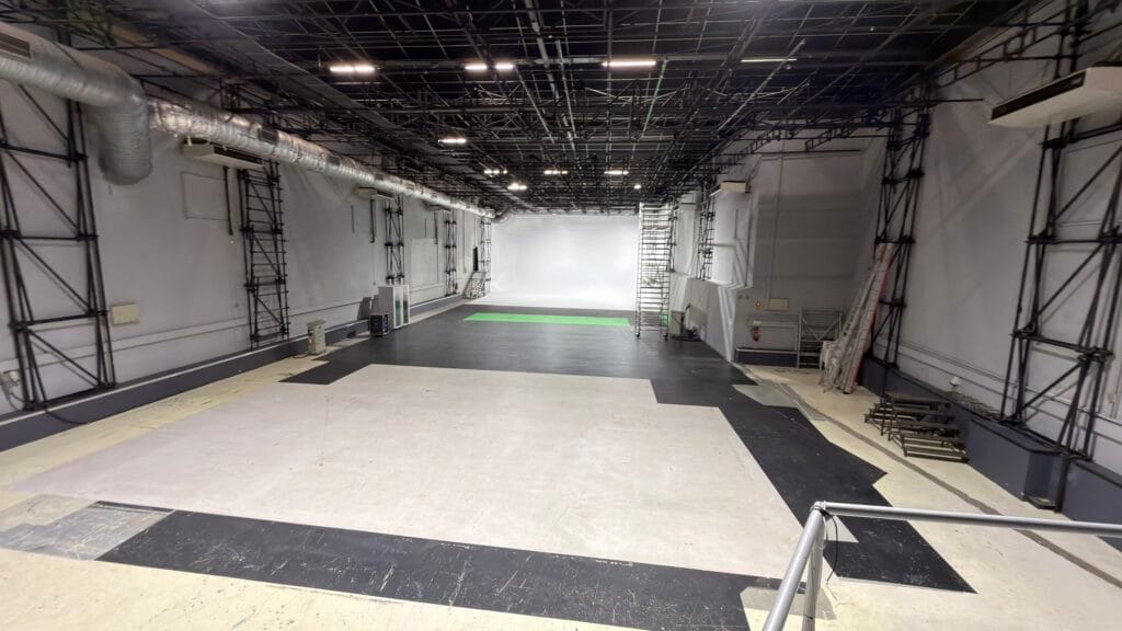 Interior of Show Reel Studio 3, with a 7.3 m ceiling height, in Lisbon